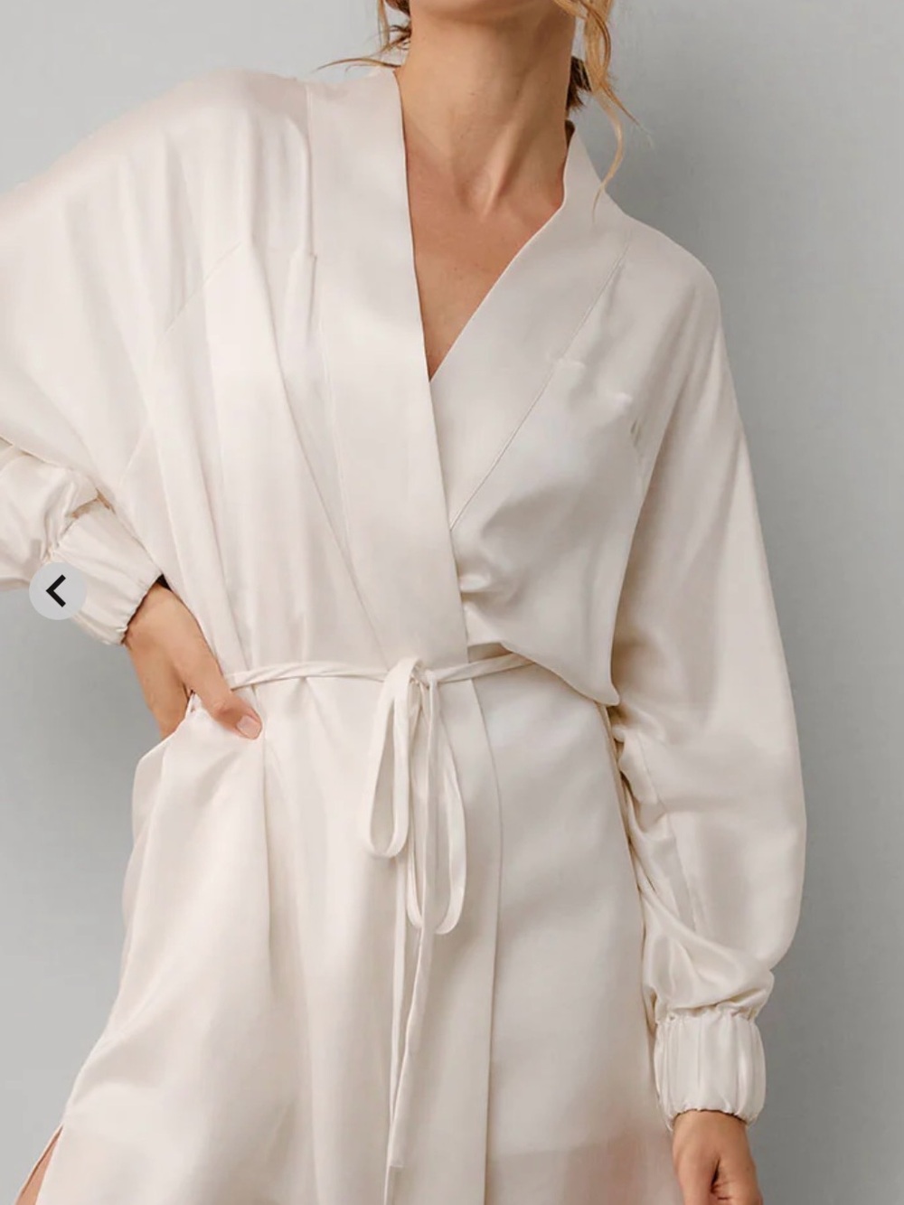 Lunya 100% Silk Tie-Waist Robe in Champagne - Women Intimates & Sleepwear Sz M - Picture 14 of 17
